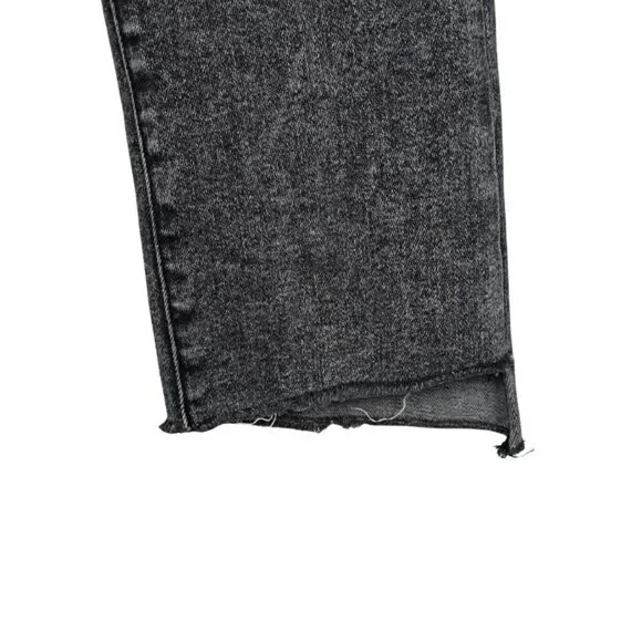 Revolve Mother The Insider Crop Step Fray in Train Stops - Picture 5 of 11